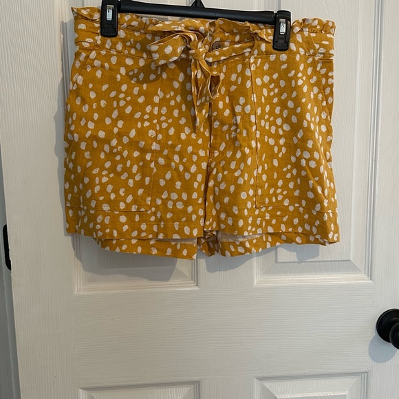 Mason & Belle - Tulsa ruffled waist utility shorts - Picture 2 of 3